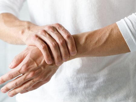 Artritis: Vrste, simptomi, uzroci i liječenje